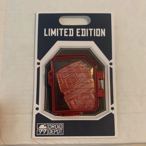 Disney/Star Wars Droid Depot pin- LE 1,500
